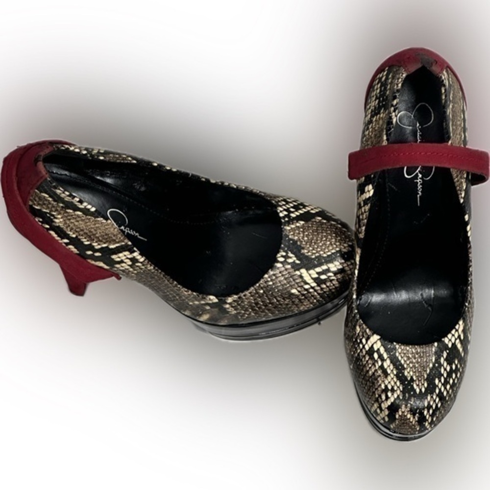 Jessica Simpson Snakeskin Leather Heels Platform Pumps. Size 9.5